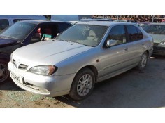 nissan primera berlina (p11) del año 2000