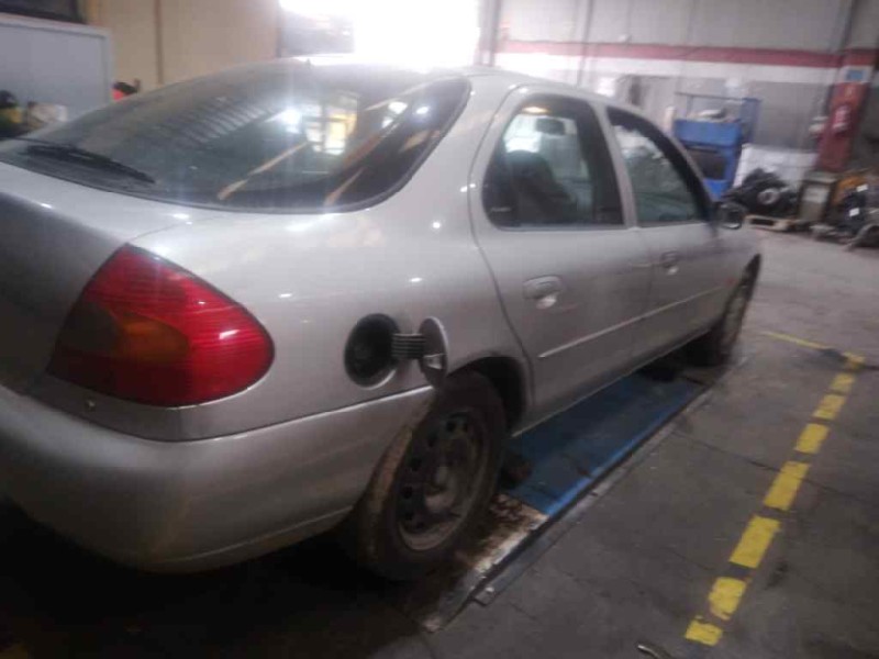 ford mondeo berlina (gd) del año 1997