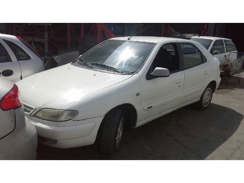 citroën xsara berlina del año 2000