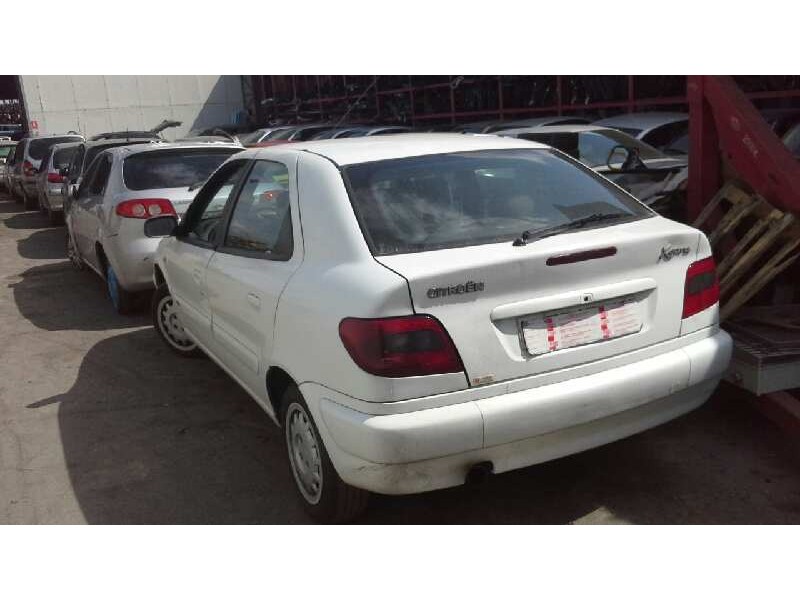 citroën xsara berlina del año 2000