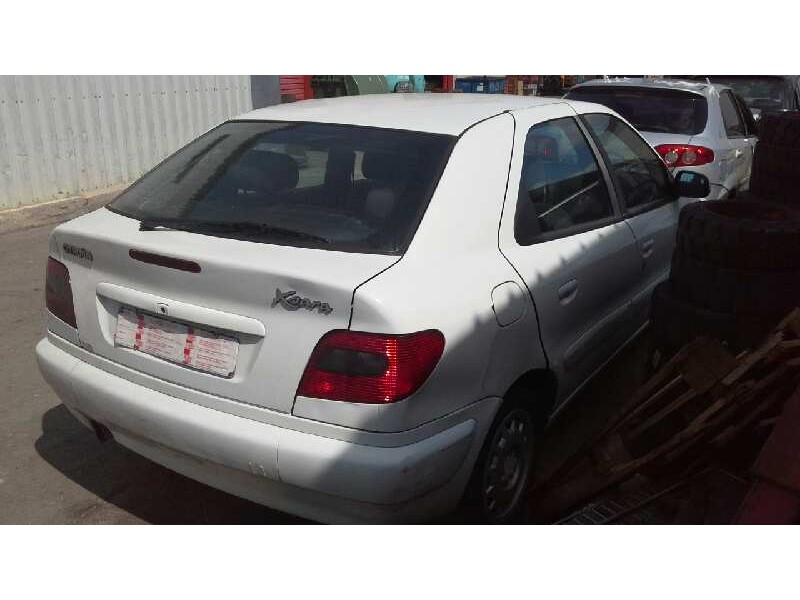 citroën xsara berlina del año 2000
