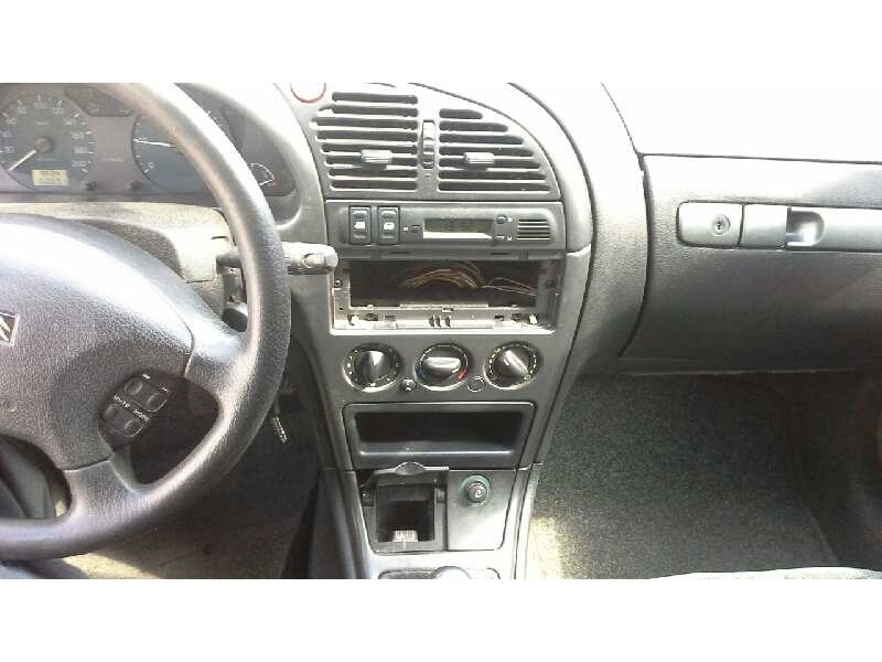 citroën xsara berlina del año 2000