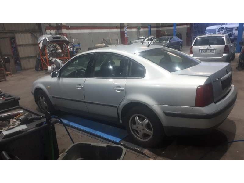 volkswagen passat berlina (3b2) del año 1999