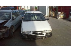 ford fiesta berlina (dx) del año 1999