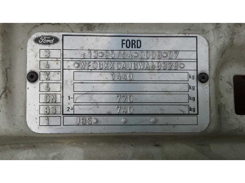 ford fiesta berlina (dx) del año 1999