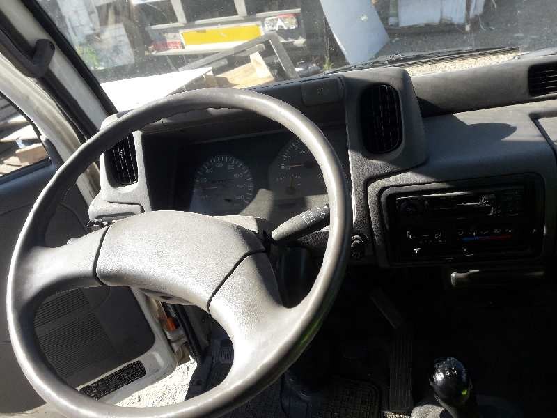 nissan cabstar e del año 1999