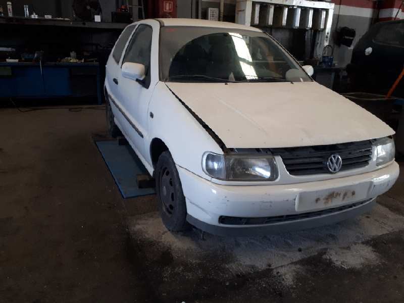 volkswagen polo berlina (6n1) del año 1997