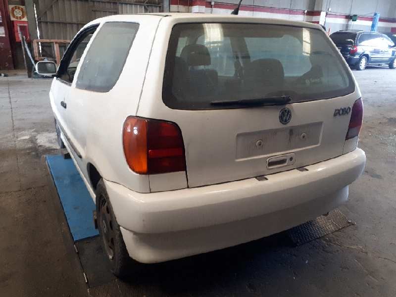 volkswagen polo berlina (6n1) del año 1997
