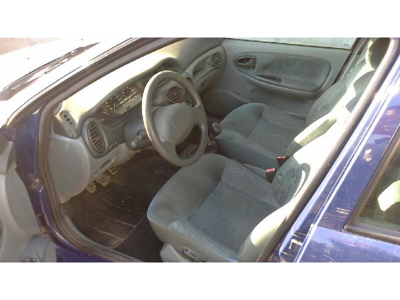 renault megane i berlina hatchback (ba0) del año 1998