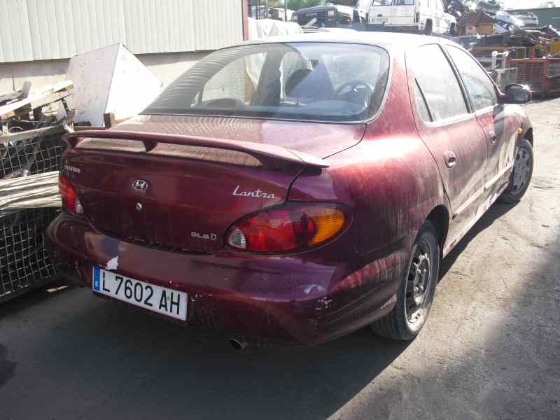hyundai lantra berlina (rd) del año 1998