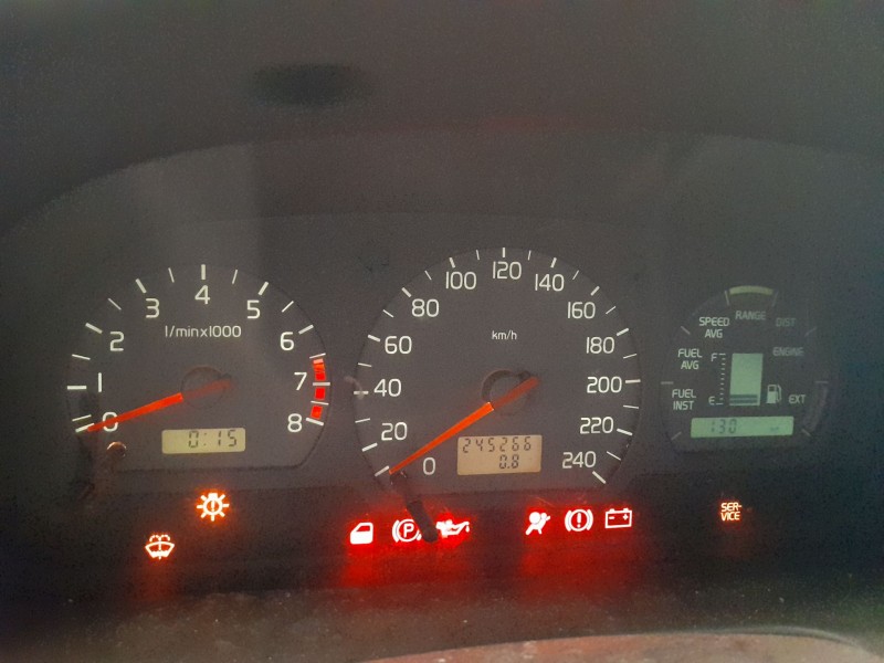 volvo s40 berlina del año 1999