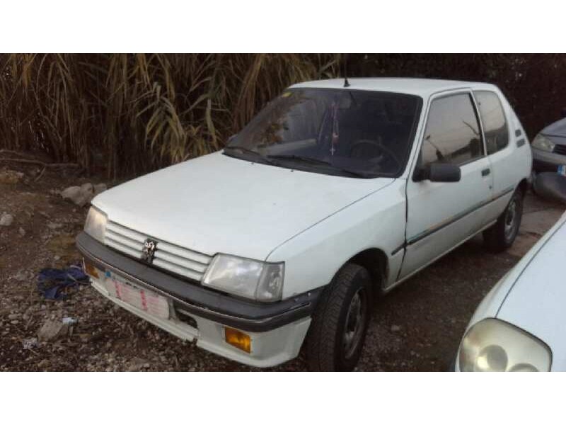peugeot 205 berlina del año 1991