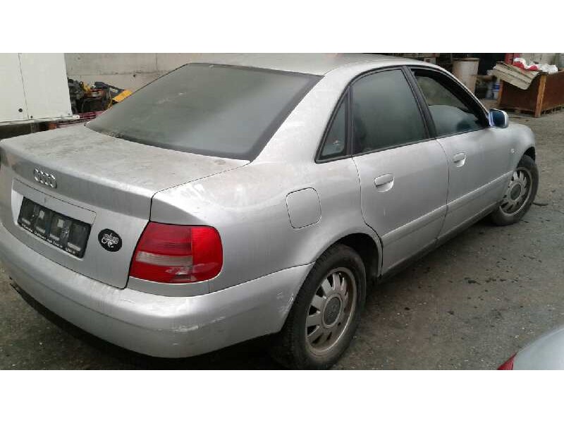 audi a4 berlina (b5) del año 2000