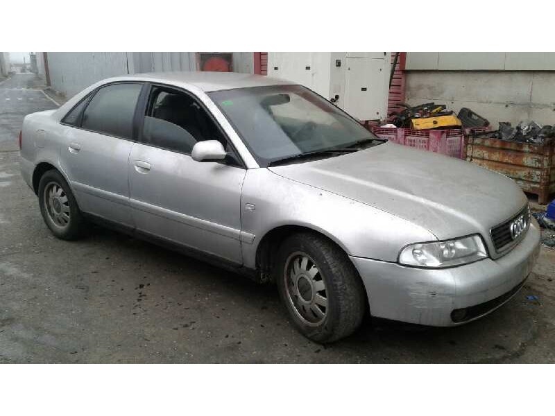 audi a4 berlina (b5) del año 2000