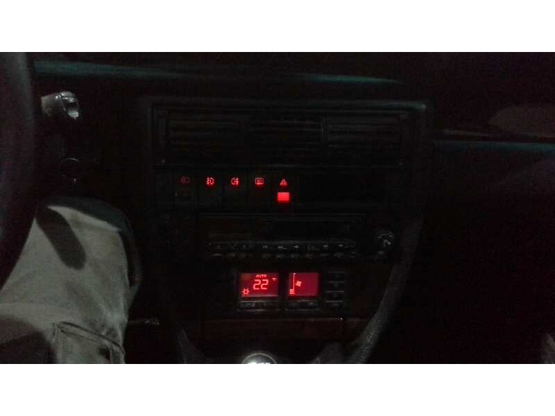 audi a6 berlina (c4) del año 1997