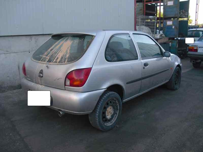 ford fiesta berlina del año 1997