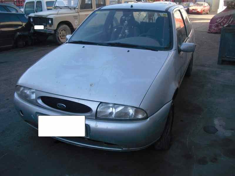 ford fiesta berlina del año 1997