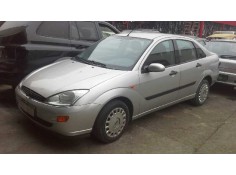 ford focus berlina (cak) del año 2000