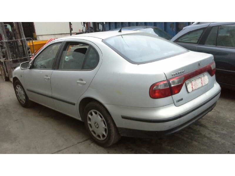 seat toledo (1m2) del año 1999