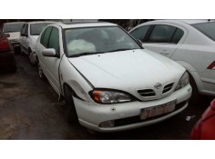 nissan primera berlina (p11) del año 2000