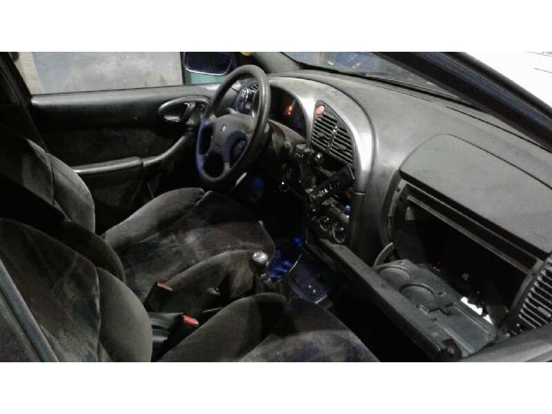 citroën xsara berlina del año 2000