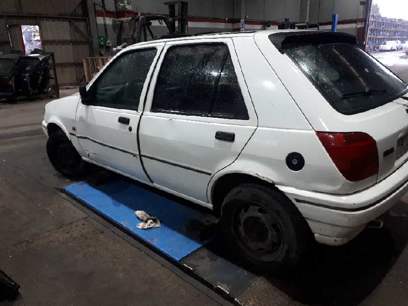 ford fiesta berl./courier del año 1993
