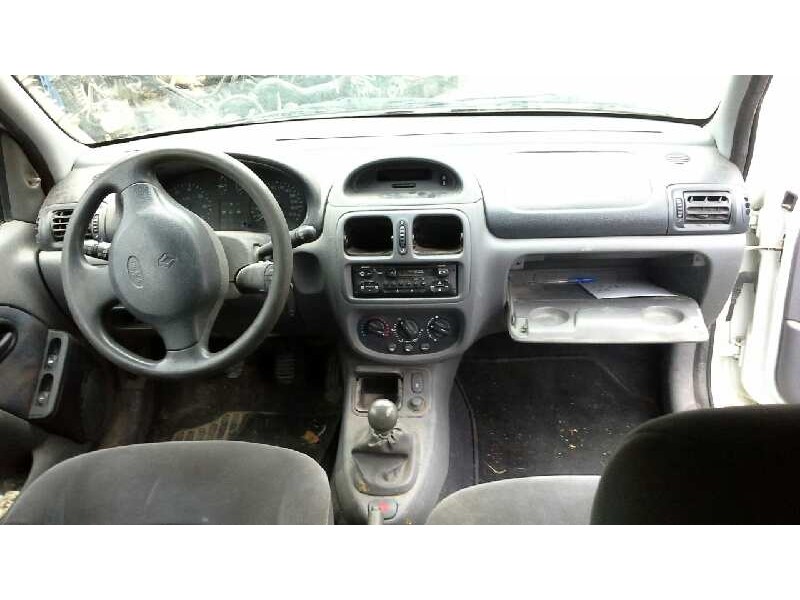 renault clio ii fase i (b/cbo) del año 1999