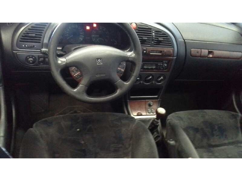 citroën xsara berlina del año 1999