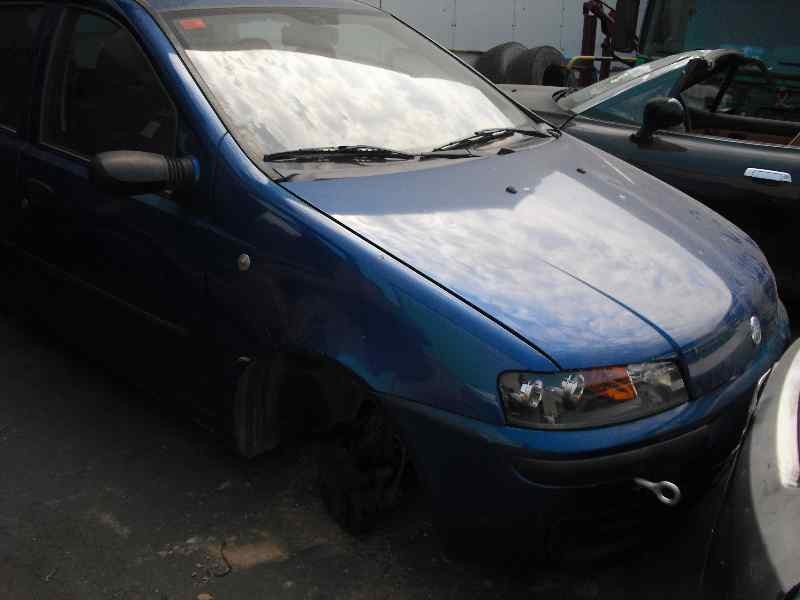 fiat punto berlina (188) del año 2000