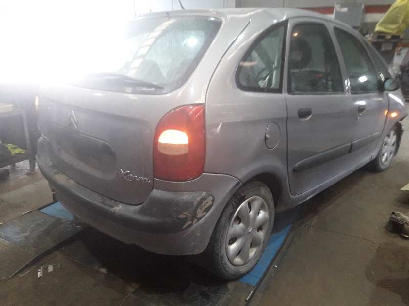 citroën xsara picasso del año 2000