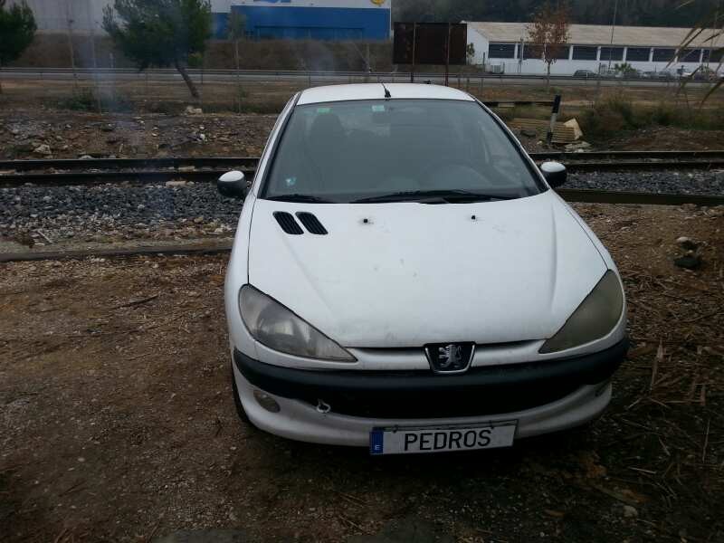 peugeot 206 berlina del año 1999
