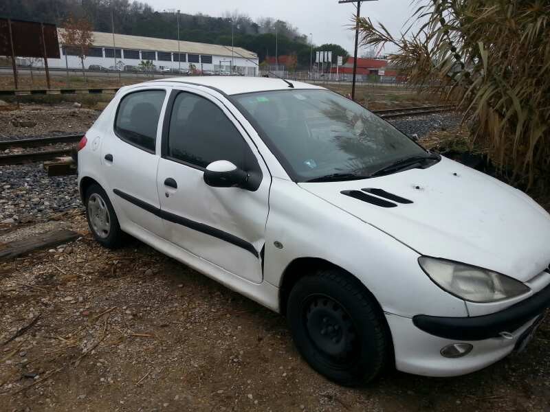 peugeot 206 berlina del año 1999