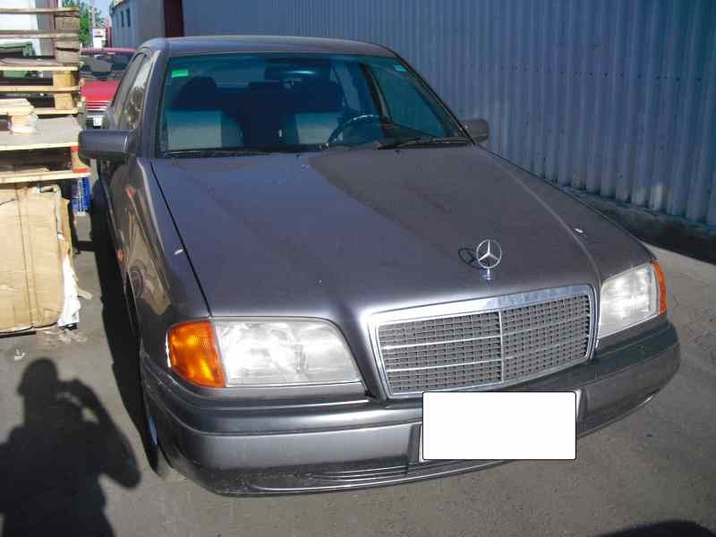 mercedes-benz clase c (w202) berlina del año 1995