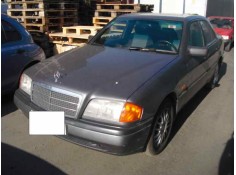mercedes-benz clase c (w202) berlina del año 1995 2