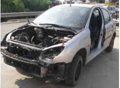 peugeot 206 berlina del año 1999