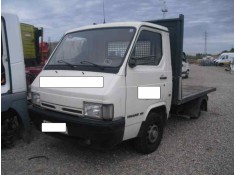 nissan trade 100 del año 1997