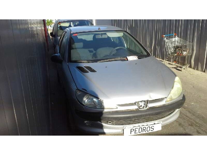 peugeot 206 berlina del año 1999