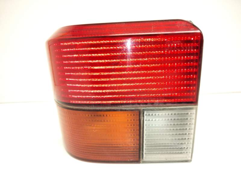 Recambio de piloto trasero izquierdo para volkswagen t4 bus (mod. 1991) caravelle referencia OEM IAM 761945541  