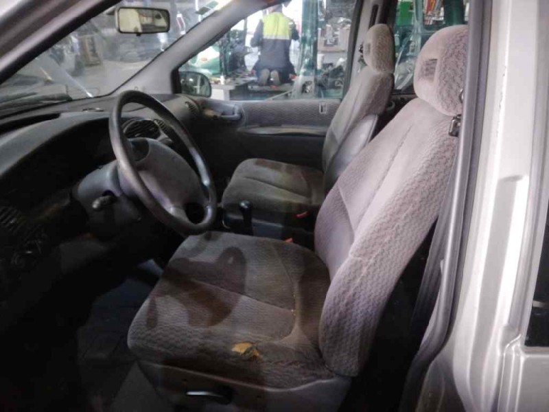 chrysler voyager (gs) del año 1998