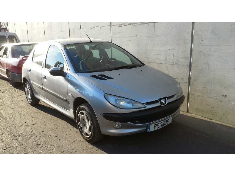 peugeot 206 berlina del año 1999