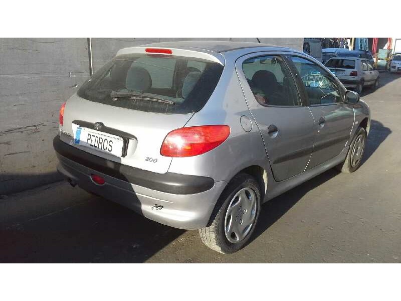 peugeot 206 berlina del año 1999
