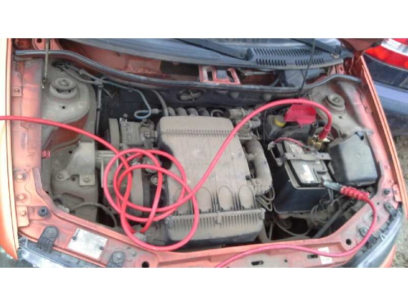 fiat punto berlina (188) del año 2000