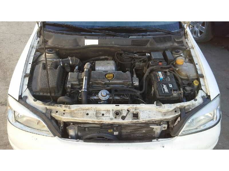 opel astra g berlina del año 1999