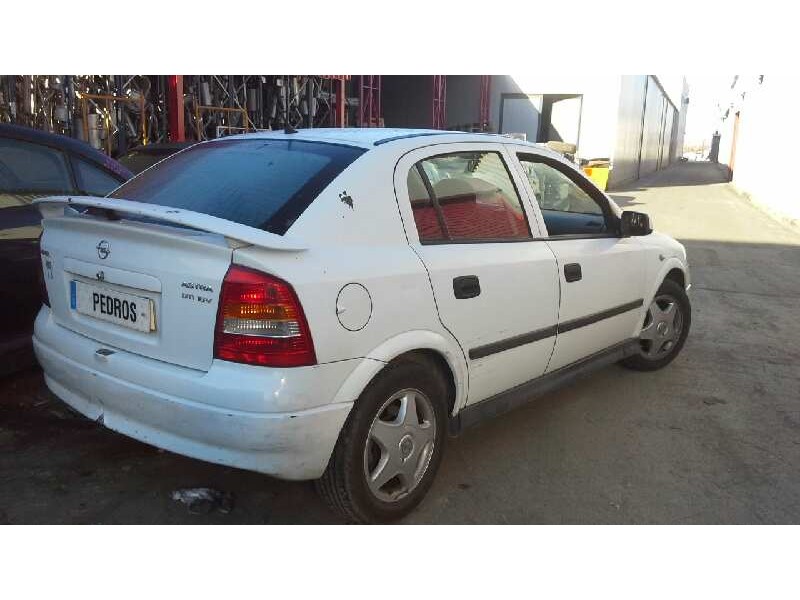 opel astra g berlina del año 1999