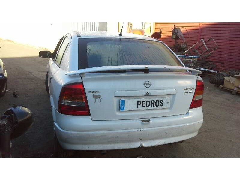 opel astra g berlina del año 1999