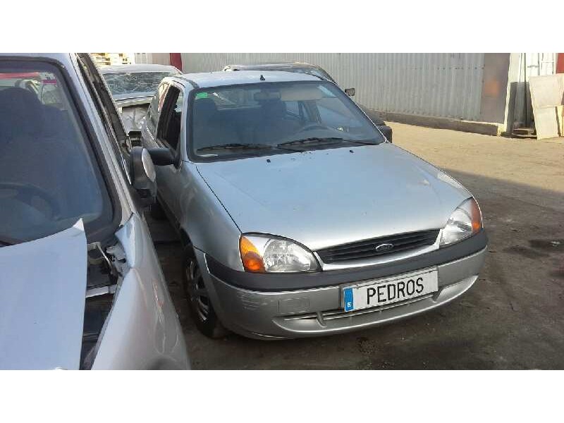 ford fiesta berlina (dx) del año 1999