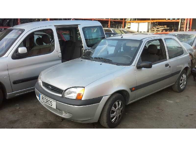 ford fiesta berlina (dx) del año 1999