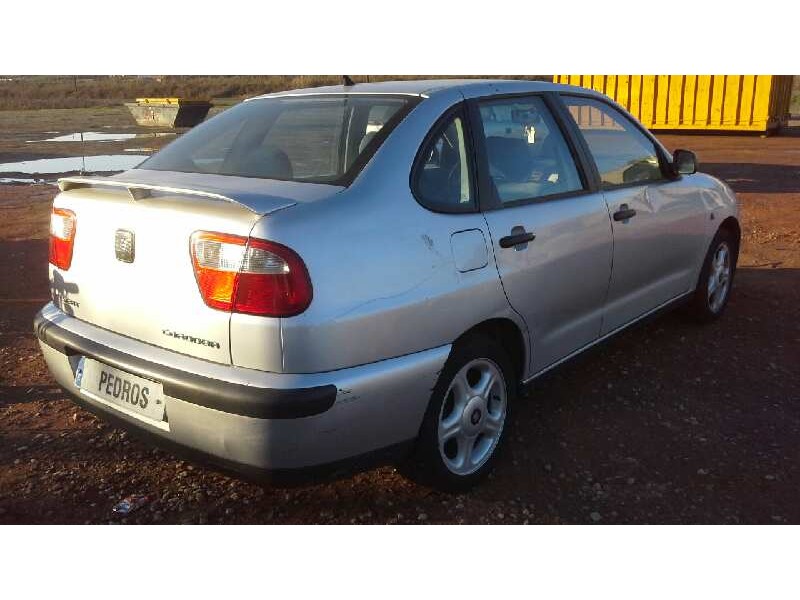 seat cordoba berlina (6k2) del año 2000