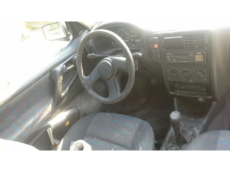 volkswagen polo berlina (6n1) del año 1997