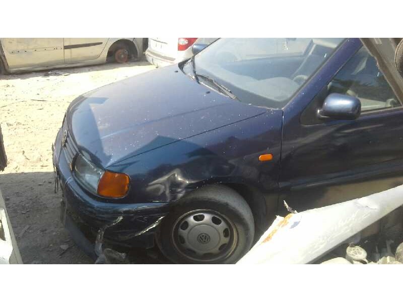 volkswagen polo berlina (6n1) del año 1997